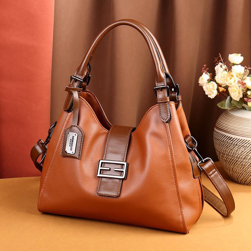 New European and American Retro Fashion Meniscus Baguette Bag Portable Messenger Large-capacity Compartment Female Bag