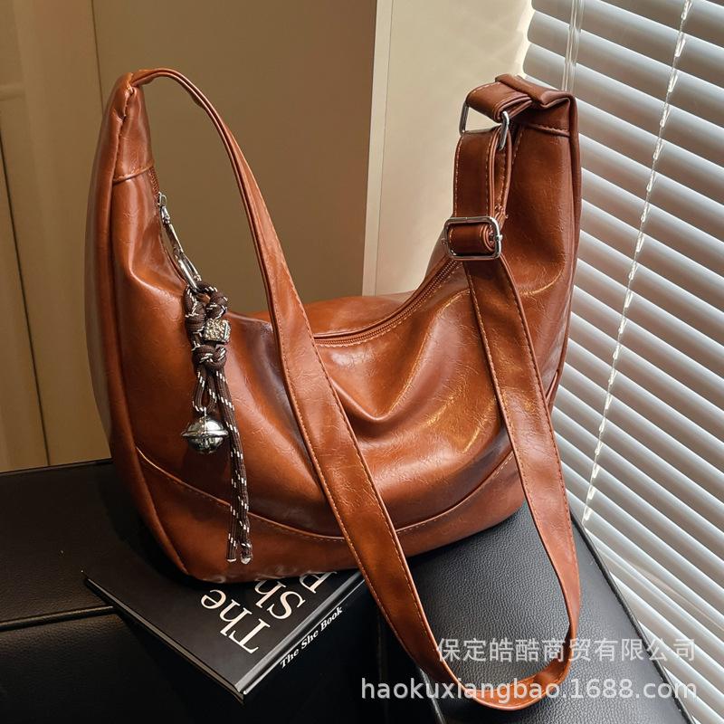 Простая сумка большой вместимости женская 2025 новая модная универсальная повседневная сумка через плечо студенческая сумка-мессенджер для поездок на работу сумка-тоут