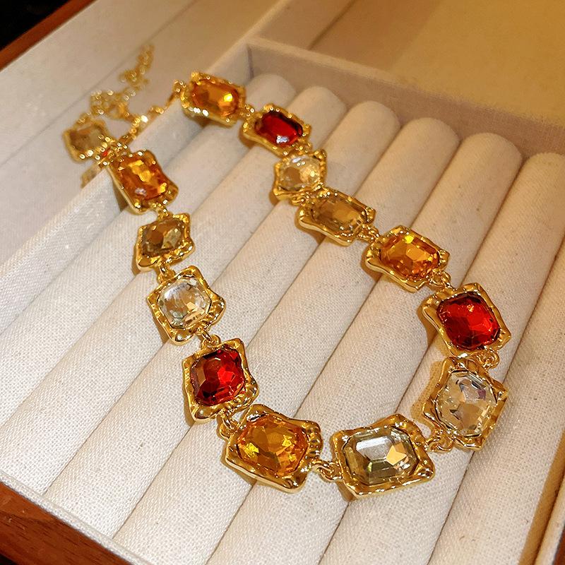 Инкрустированное бриллиантами колье-цветок и ретро-браслет, серьги - набор, европейский и американский стиль, цепочка для ключиц, ювелирные изделия высокого класса