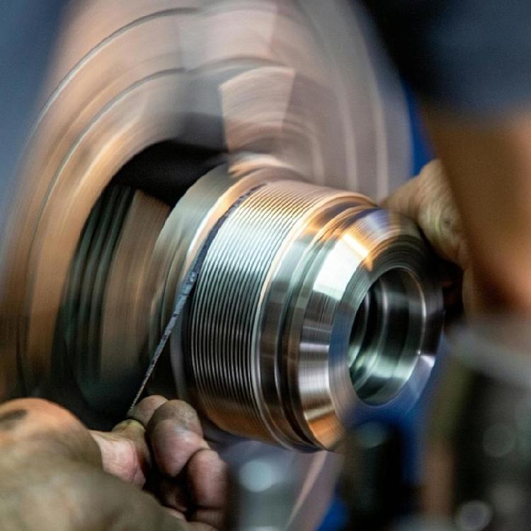 Магнитное основание на присоске, устойчивое к погодным условиям, со стандартизированной внешней резьбой для фотографирования автомобильных фонарей на крыше