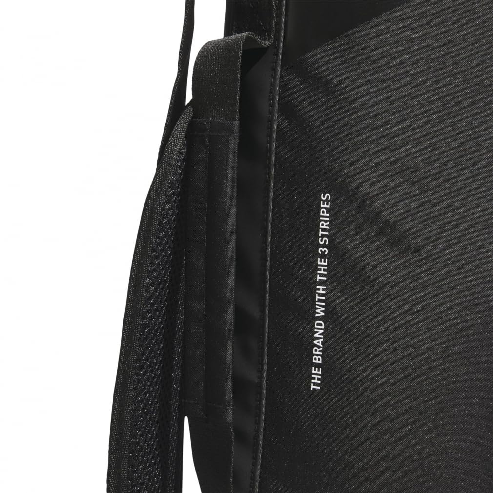 Футляр для клуба с ярким логотипом