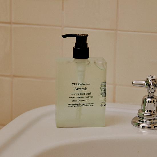 TEA COLLECTIVE Средство для мытья рук 280 мл, 2 вида, выберите 1 (Артемида/Юнос)