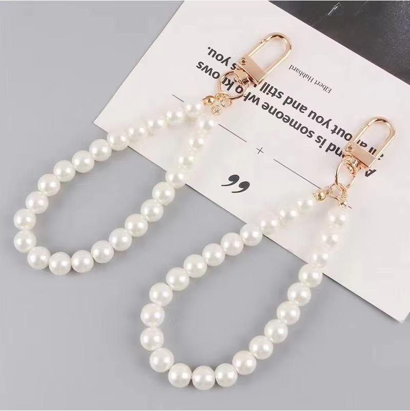 Cute Pearl Keychain for Women Girls Shiny Pearl Bead Shell Phone Bag Backpack Charm Accessory Car Key Key Chain Pendant Gift