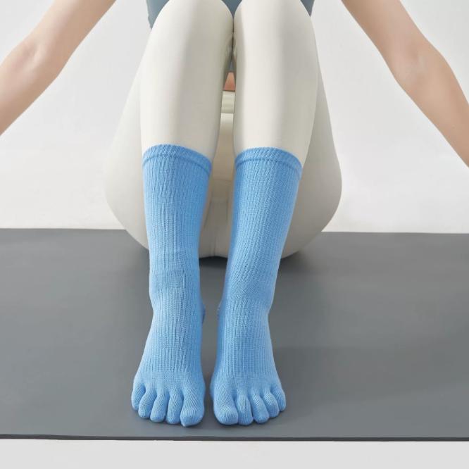 Professional Grip Crew Sports Socks with Five Toe Anti-Slip Cotton for Autumn Yoga & Pilates