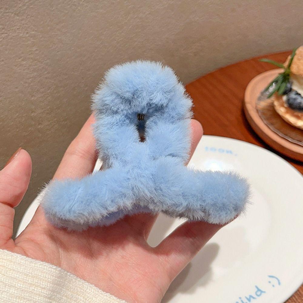 Faux Fur Hair Claw Fluffy Hair Barrettes Hairpins Crab Headwear Autumn