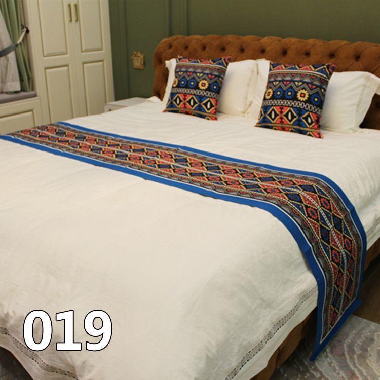 European Cotton and Linen Bed Flag with Diamond Shaped Flower Pattern Beds End Towel Hotel Homestay Special Bedding Bed End Cover Cushion Pillow