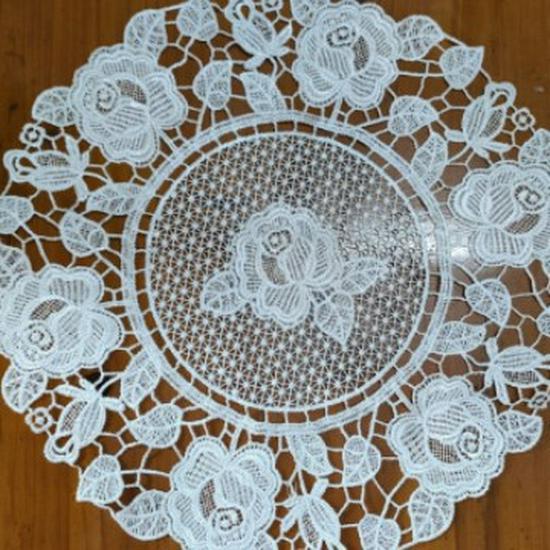 Square Embroidered Lace Tablecloth with Hollow Design, European Style Decoration for Coffee Tables and Vase Settings.