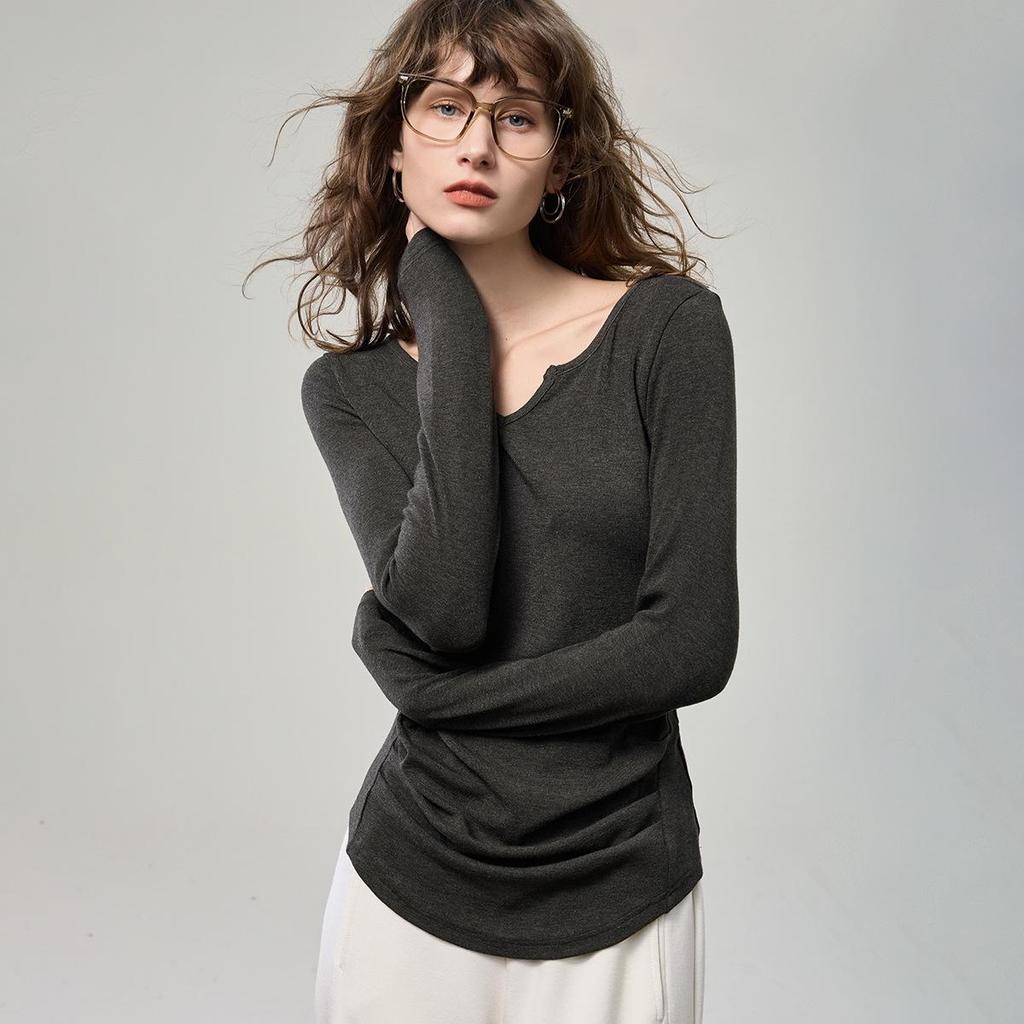 Женская рубашка с V-образным вырезом и длинными рукавами свободного кроя, осенний облегающий дизайн 2025 года в классическом стиле old money