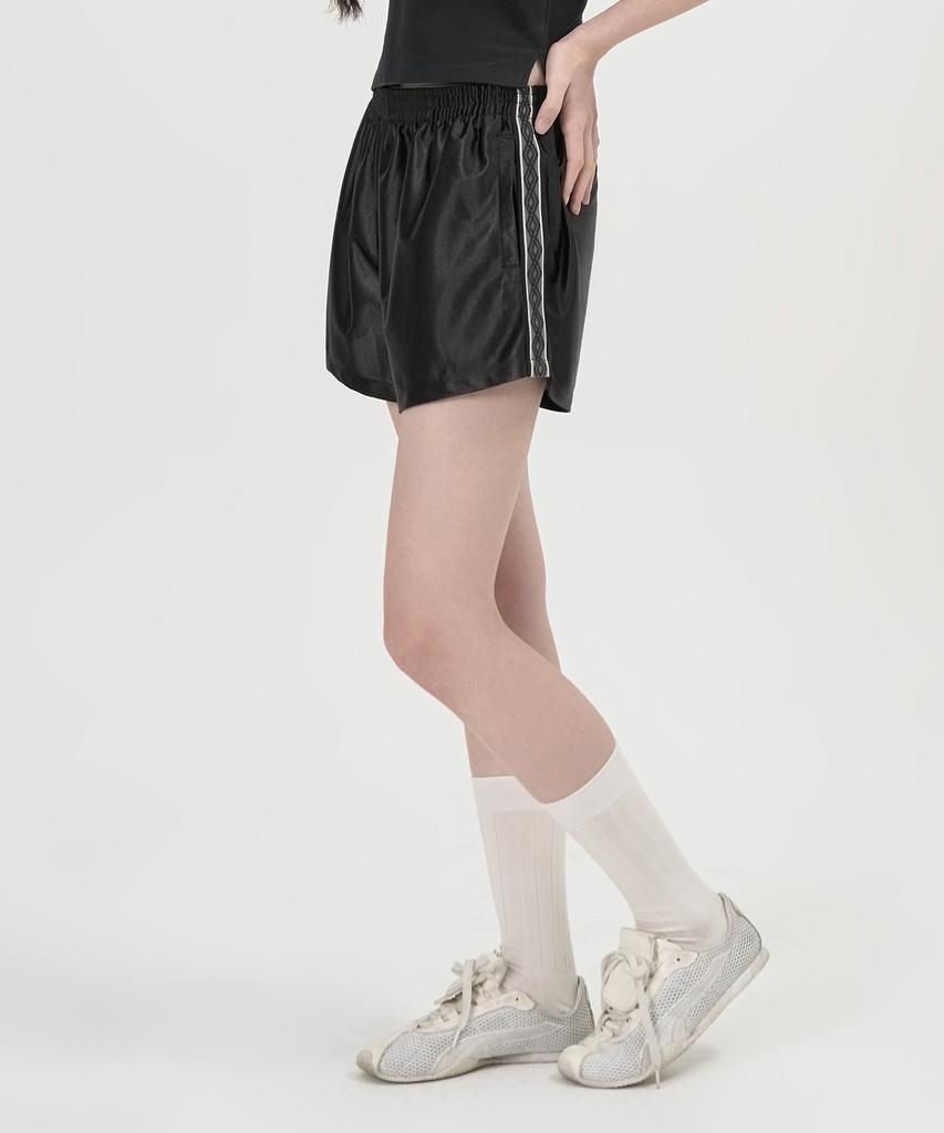 TOFFEE WOMEN W Glossy Track Training Pants (Black)