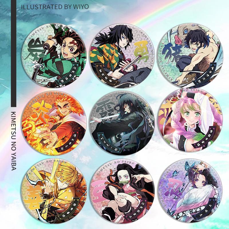 58-миллиметровые лазерные значки с товарами из аниме «Убийца демонов»: Значки Tanjiro, Zenitsu, Giyu и Muichiro Tokito — идеальны в качестве аксессуаров и украшений для костюмов