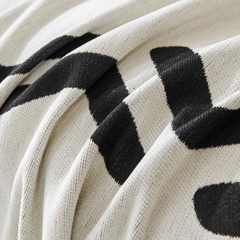 Sofa Towel Cover, All-season Universal Chenille Lines, Modern Anti Slip Black and White Sofa Cover