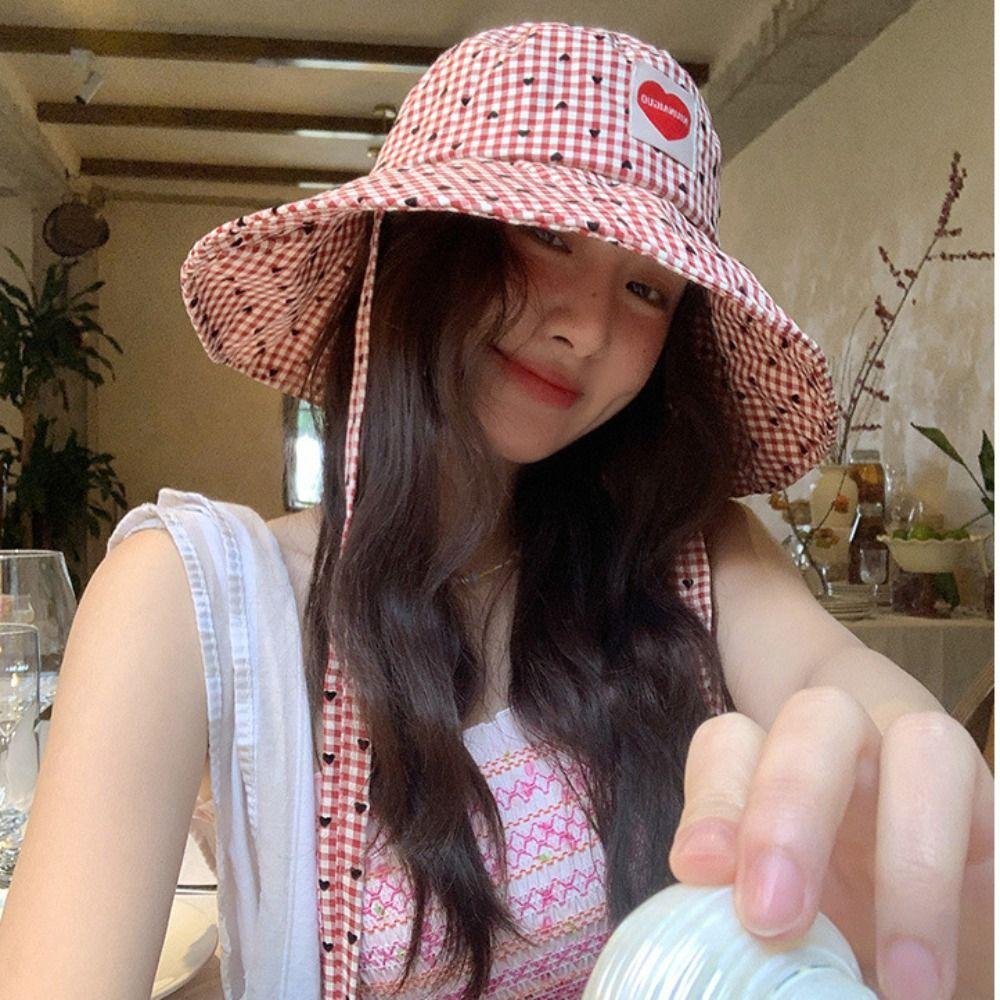 Lace Up Hiking Fisherman Hat Sun Protection Heart Printed Bucket Hat Drawstring Sun Hat Fishing