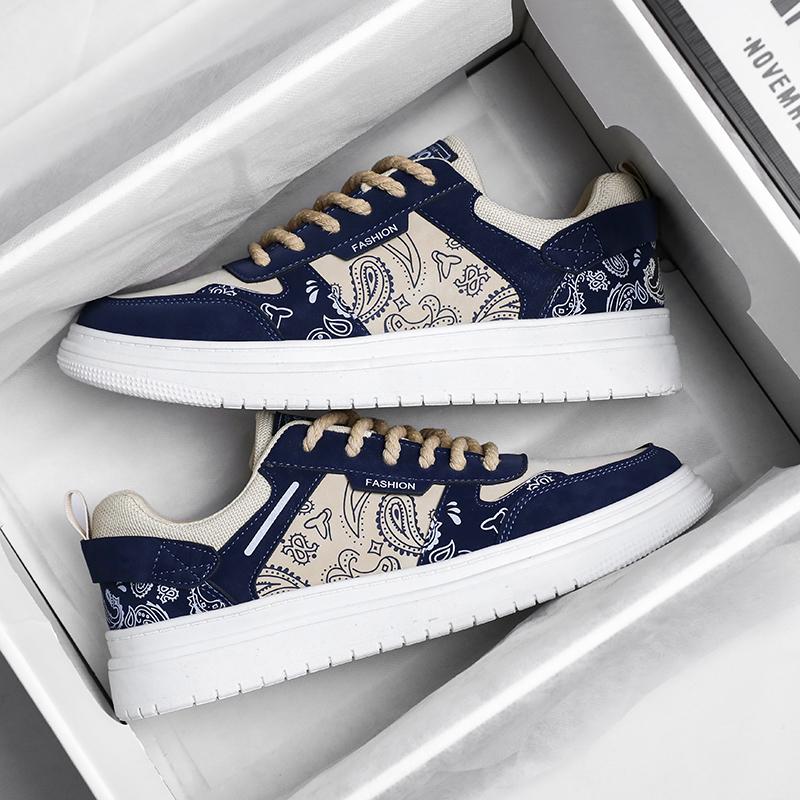 2024 новые парусиновые туфли мужские низкие студенческие осенние тенденции отдыха корейская версия спортивные скейтборд обувь модная обувь дышащая и универсальная