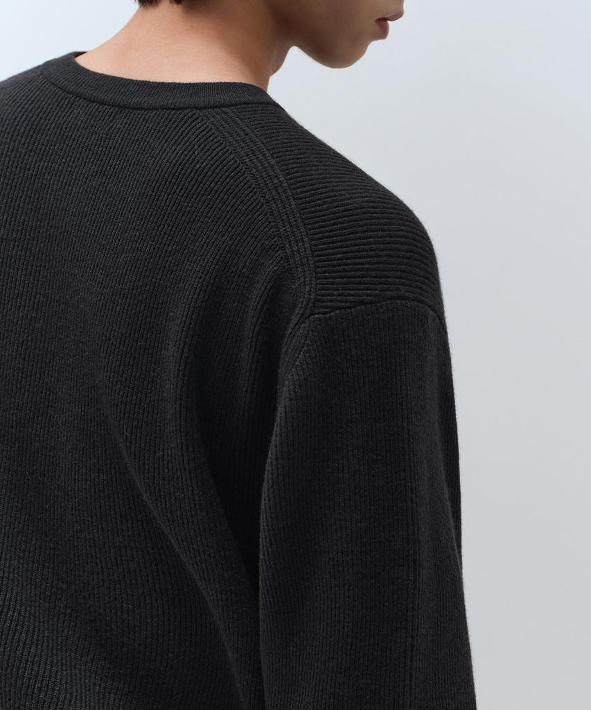 Musinsa Standard [Victoria Wool] Минималистичный вязаный хенли в рубчик [Темно-серый]