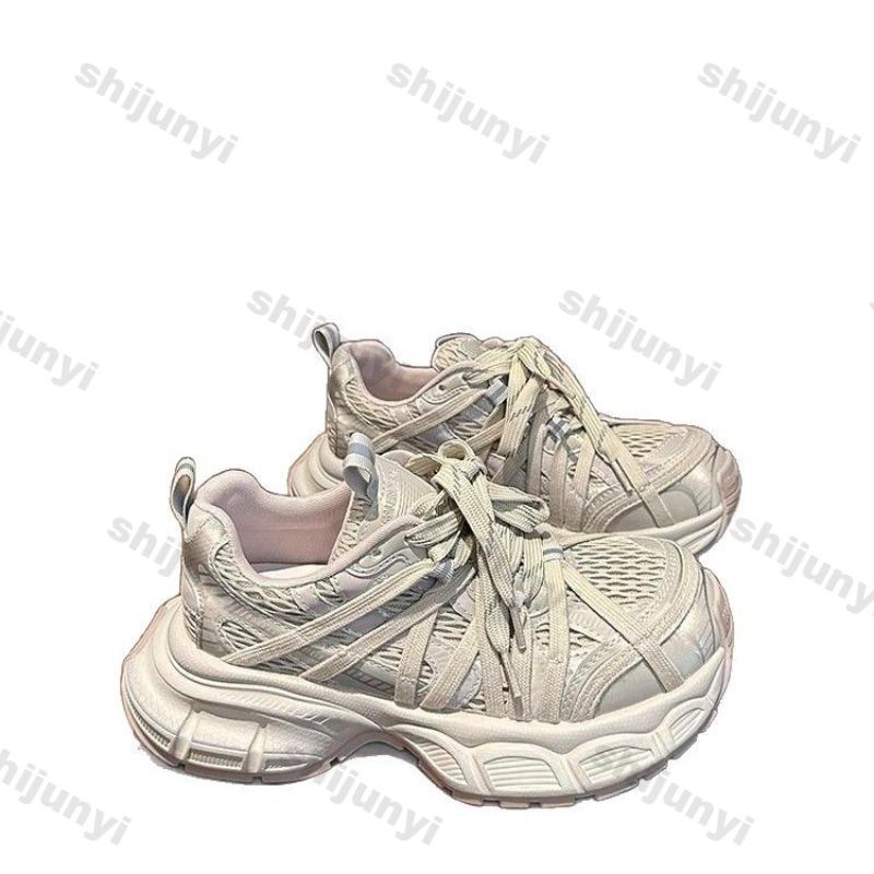 Модные женские кроссовки на платформе 2025 лето новинка сетчатые дышащие увеличивающие рост спортивная обувь модная шнуровка удобная повседневная обувь
