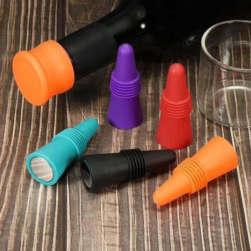 Silicone Wine and Beverage Bottle Cap Leak Proof Sealing Bottle Stopper Protector, Reusable, Convenient and Practical Object