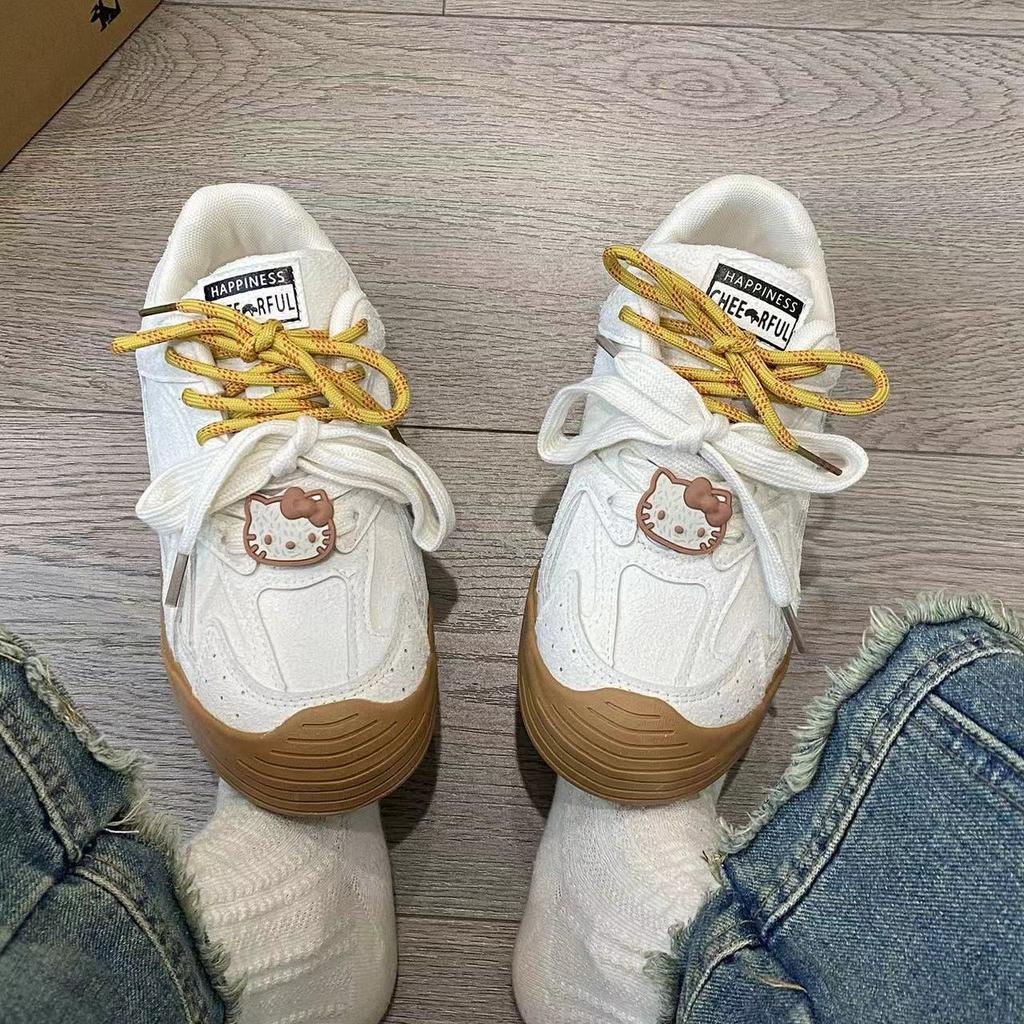 Dexun Shoes Women's 2025 Summer New American Retro Niche Does Not Hit Little White Shoes, Street Shooting Versatile Casual Women's Shoes