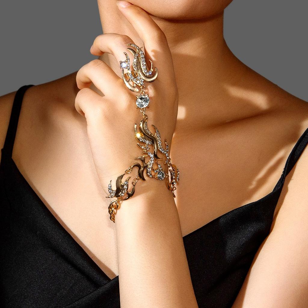 Fashion Design Sense Alloy Rhinestone Finger Bracelet Women, Versatile Jewelry