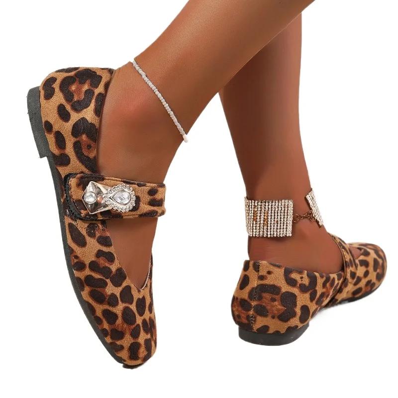 Ladies Shoes 2025 High Quality Basic Women's Flats Outdoor Casual Flats Women Round Toe Leopard Shallow Plus Size Shoes Women