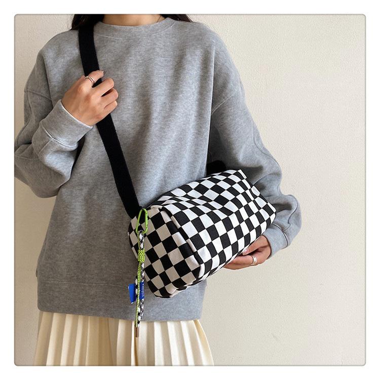 All-match One-shoulder Diagonal Wide-shoulder Boston Bag Fashion Pillow Bag