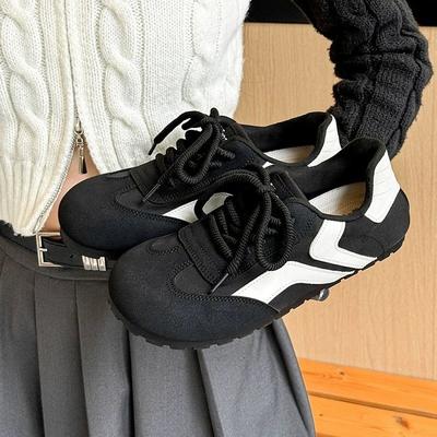 Женская весенняя универсальная спортивная и повседневная белая обувь на плоской подошве