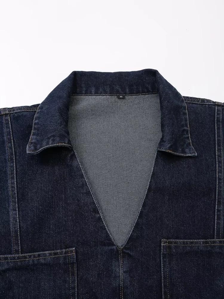 Ретро джинсовая куртка и джинсы с высокой посадкой и широкими штанинами