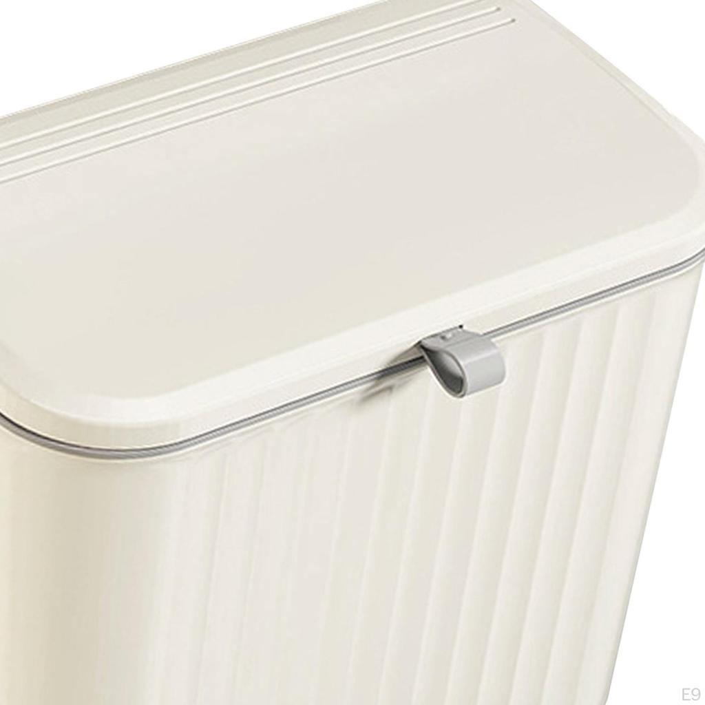 Компактное кухонное мусорное ведро с надежной крышкой для дома и офиса