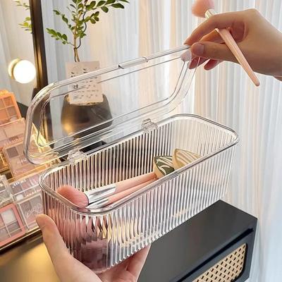 Коробка для хранения косметики с пылезащитной крышкой: Многофункциональный органайзер для ванной комнаты для хранения кистей для макияжа и губной помады