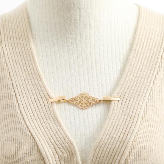 1/3Pcs Sweater Clips Geometric Design Alloy Clips Sweaters Dresses Scarves Brooch Pins Versatile Clothing Accessory