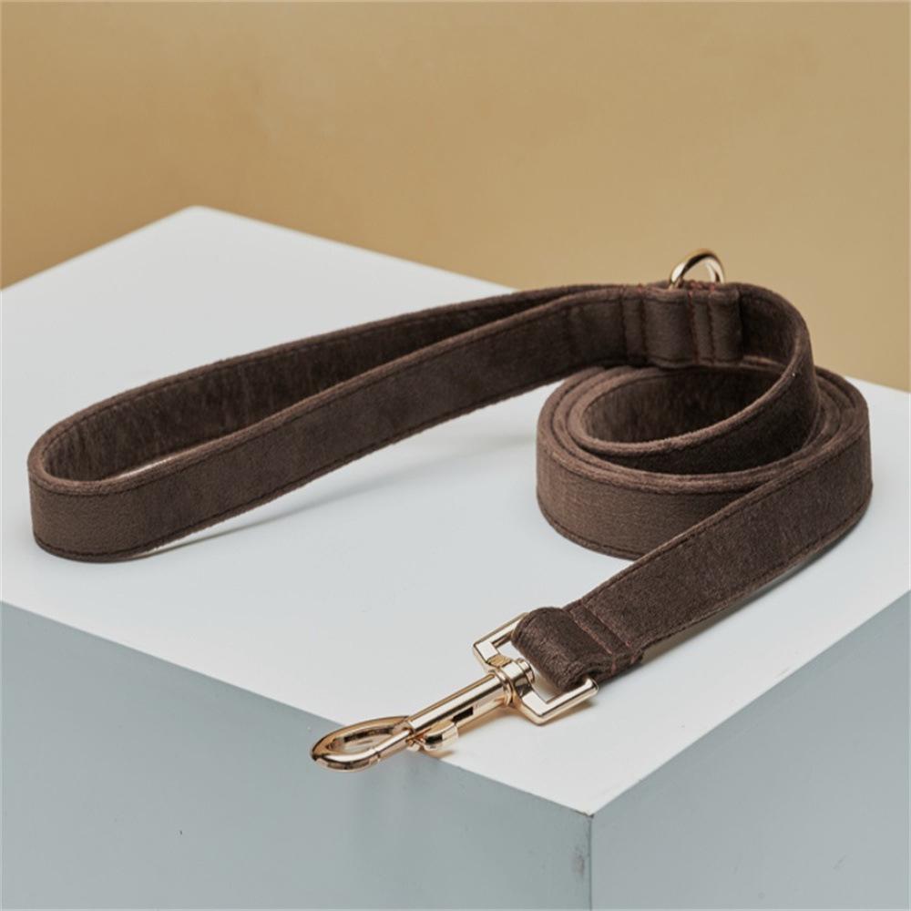 Бархатный ошейник для питомца с лазерной гравировкой