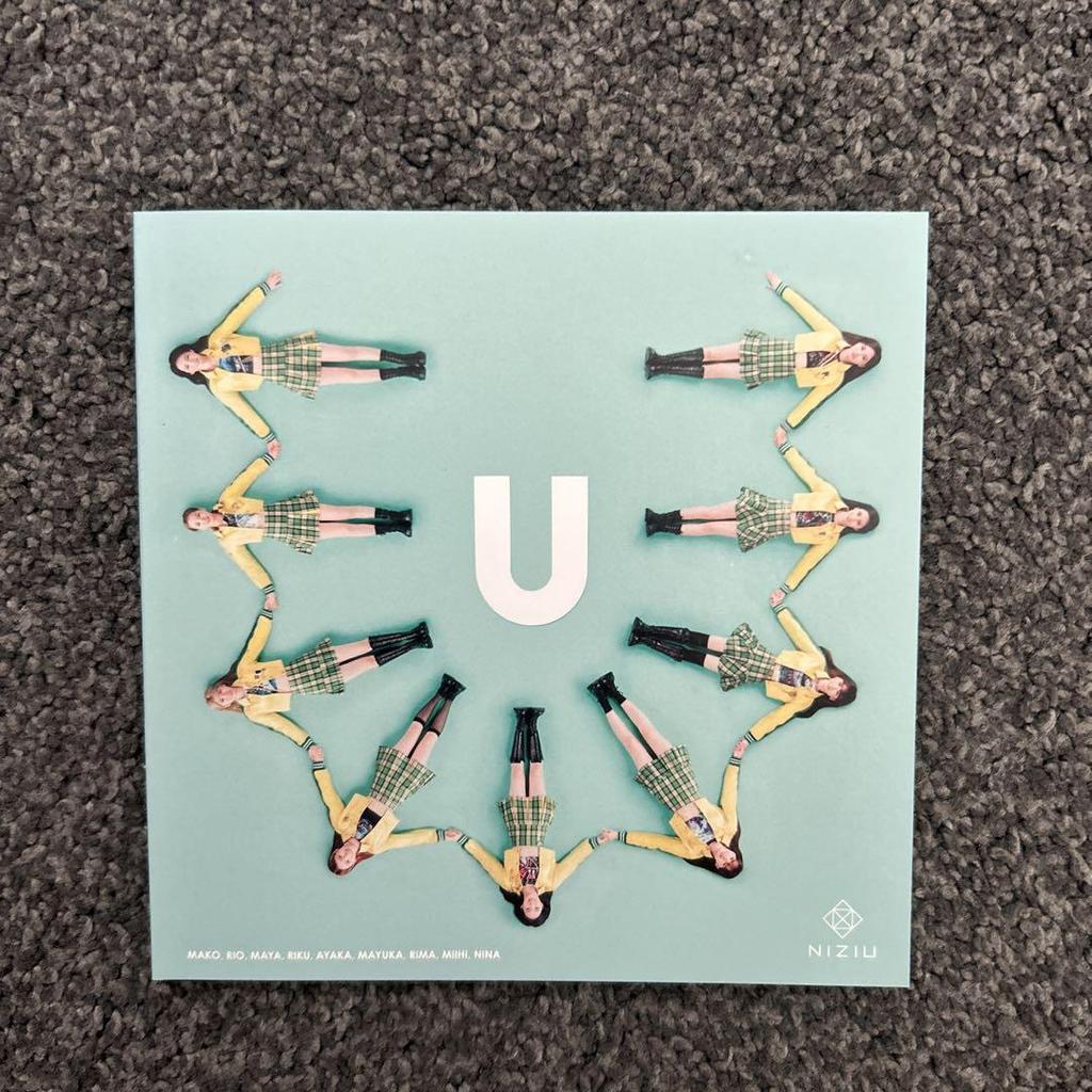[USED] U NiziU Album