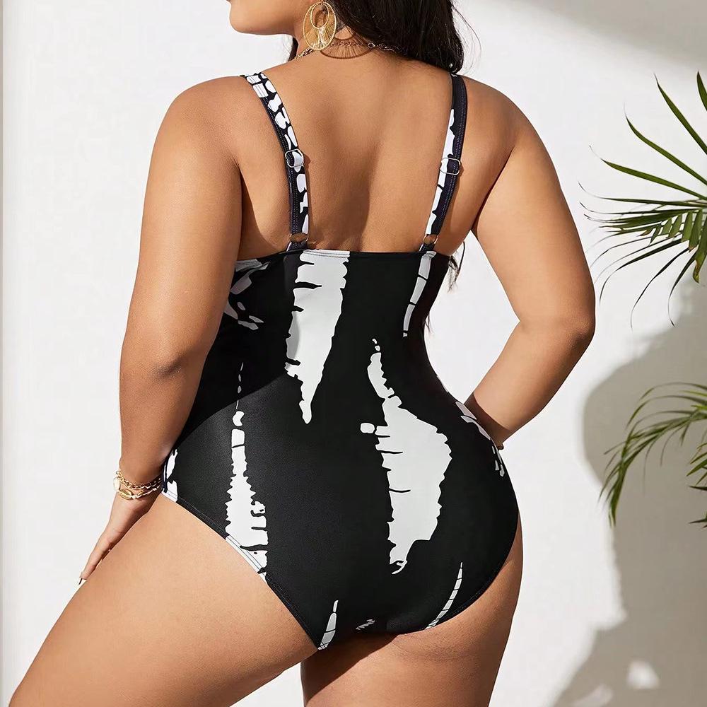 European & American Plus Size One-Piece Swimsuit: Conservative Cover-Up, Slimming Bikini Swimwear with Print Design for Women
