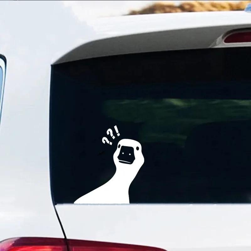 18X16Cm Doubtful Goose Car Sticker Vinyl Film Funny Decal For Car Body Bumper Windows Motorcycle Laptop Walls Auto Accessories Quality