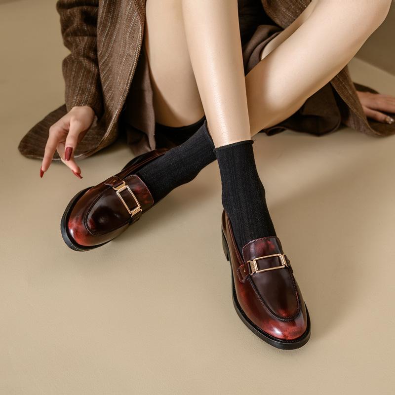 Повседневные мокасины для женщин, женские мокасины из натуральной кожи, британский стиль, средний каблук, круглый носок, одинарные туфли, кожаные туфли без застежек