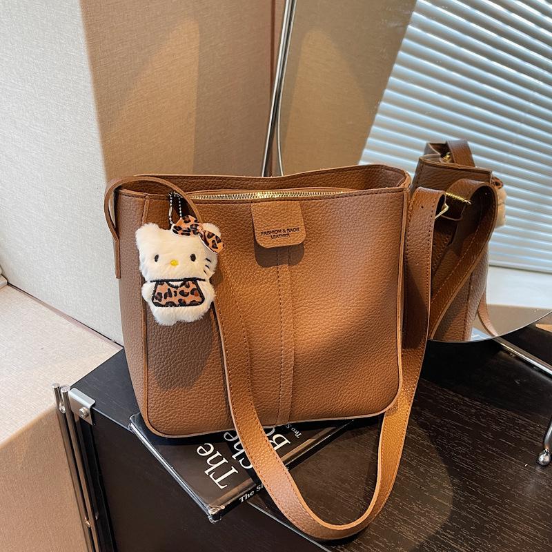 Women's High-End Retro Crossbody Bucket Bag - Autumn/Winter Versatile Fashion Shoulder Bag