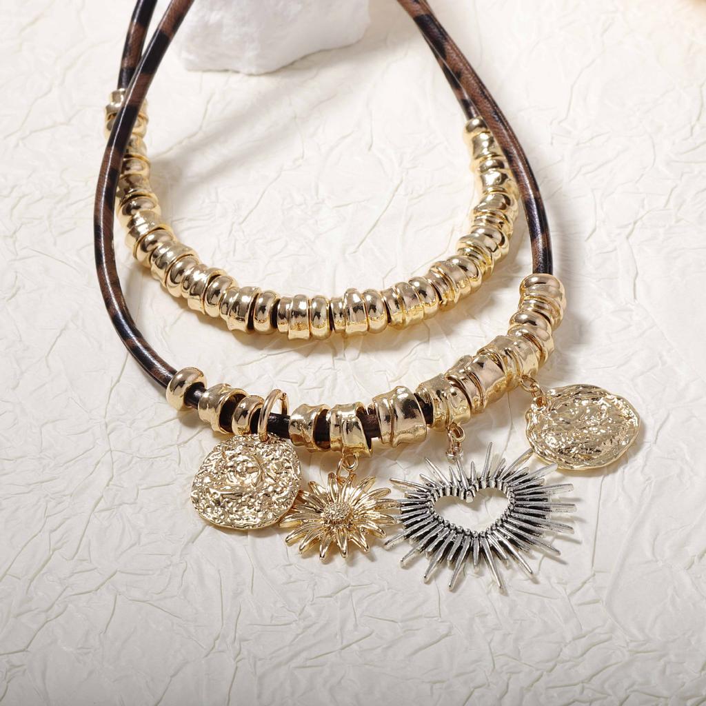 Ретро модный нишевый дизайн чувство двойной сплав полый любовь геометрическая подвеска кожаное женское ожерелье