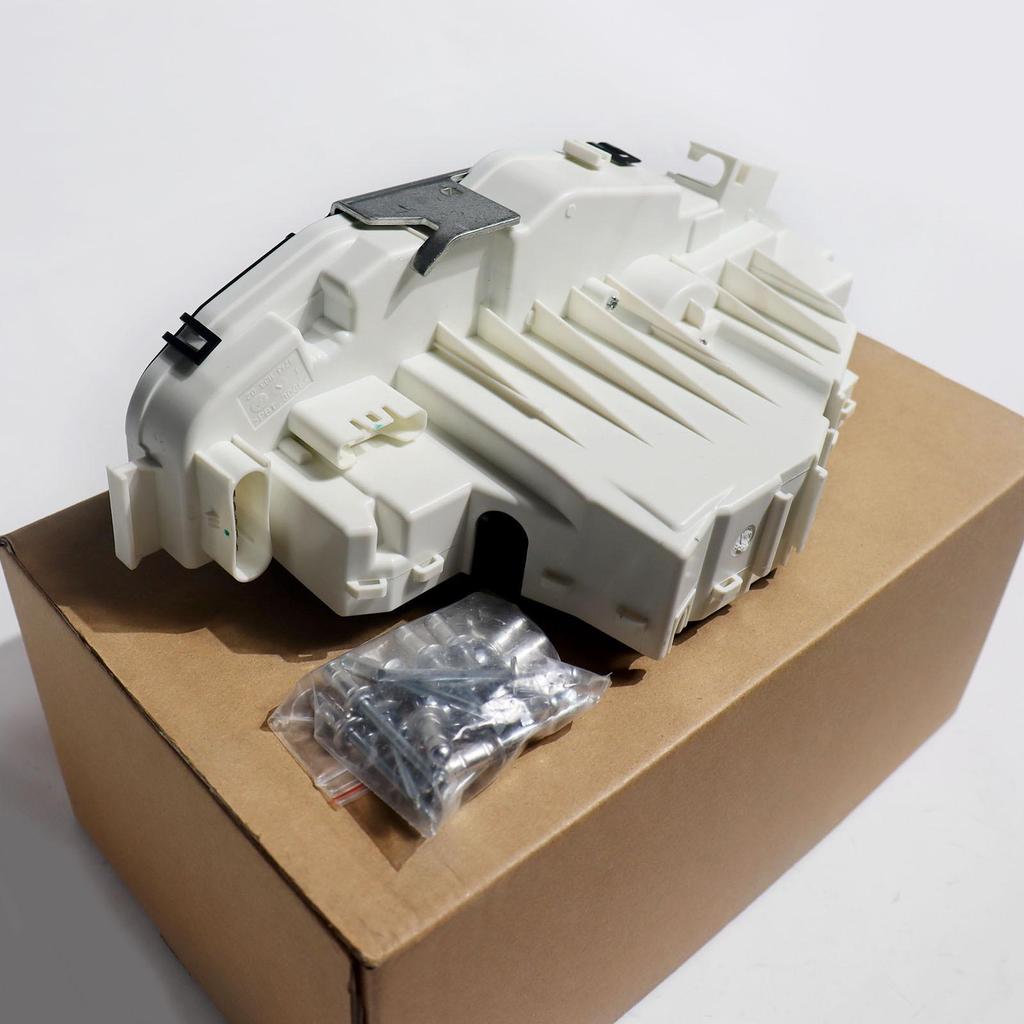 Mercedes-Benz W221 Левый задний привод замка двери (Номер детали 2217307335)