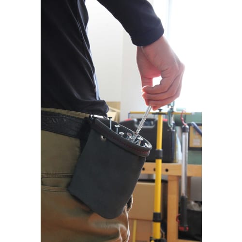 SK11 (SK11) Leather Screw Pocket, Round, Durable, SBC-1CI