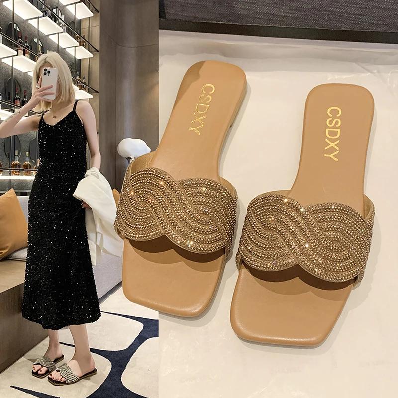 Модные стильные и удобные женские плоские повседневные тапочки для улицы, украшенные стразами