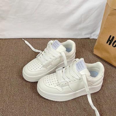 Корейская версия платформенных белых кроссовок женские ins тренд 2025 осень новые нишевые универсальные дышащие кеды белые взрослые