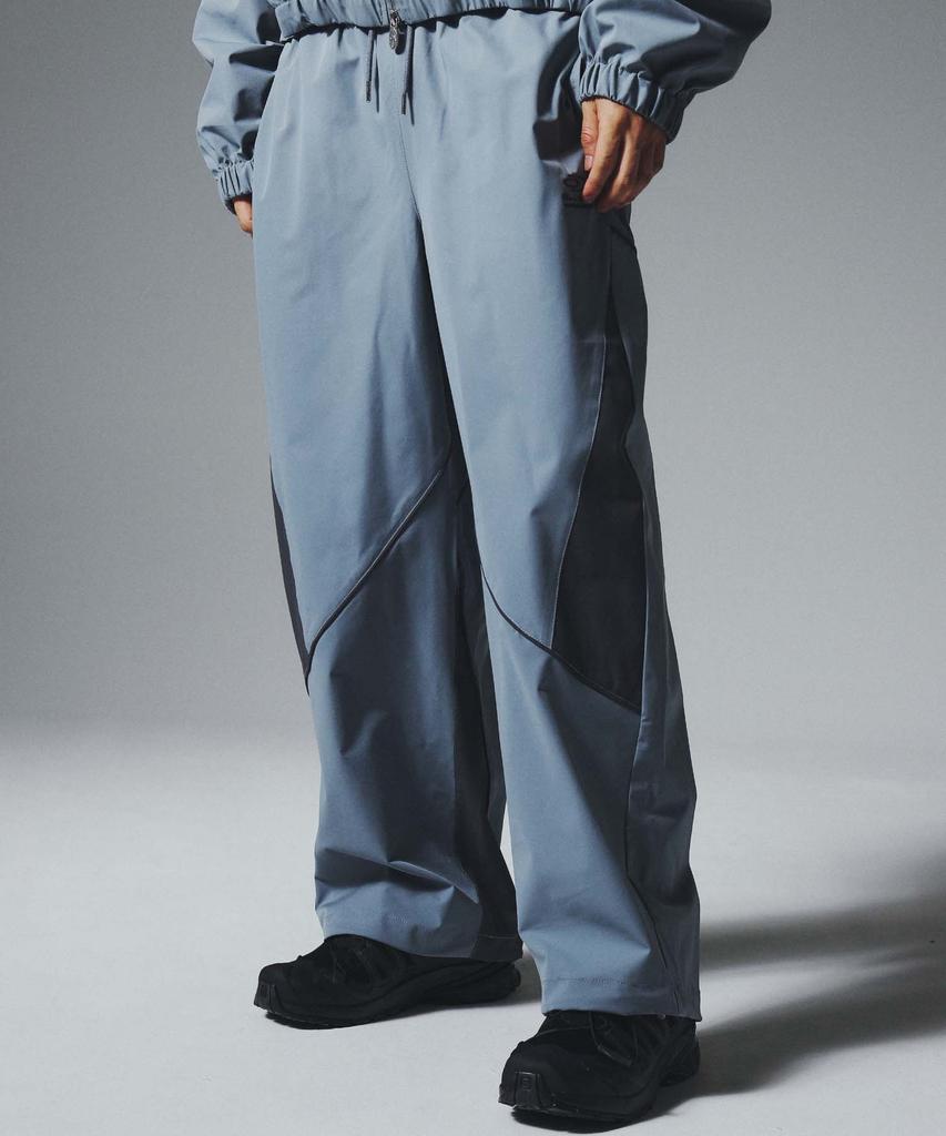TRAVEL Piping Combination Pants Fog Blue
