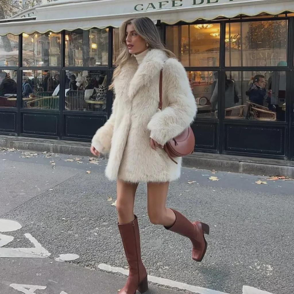 Women's 2024 Faux Fur Winter Coat with Large Lapel
