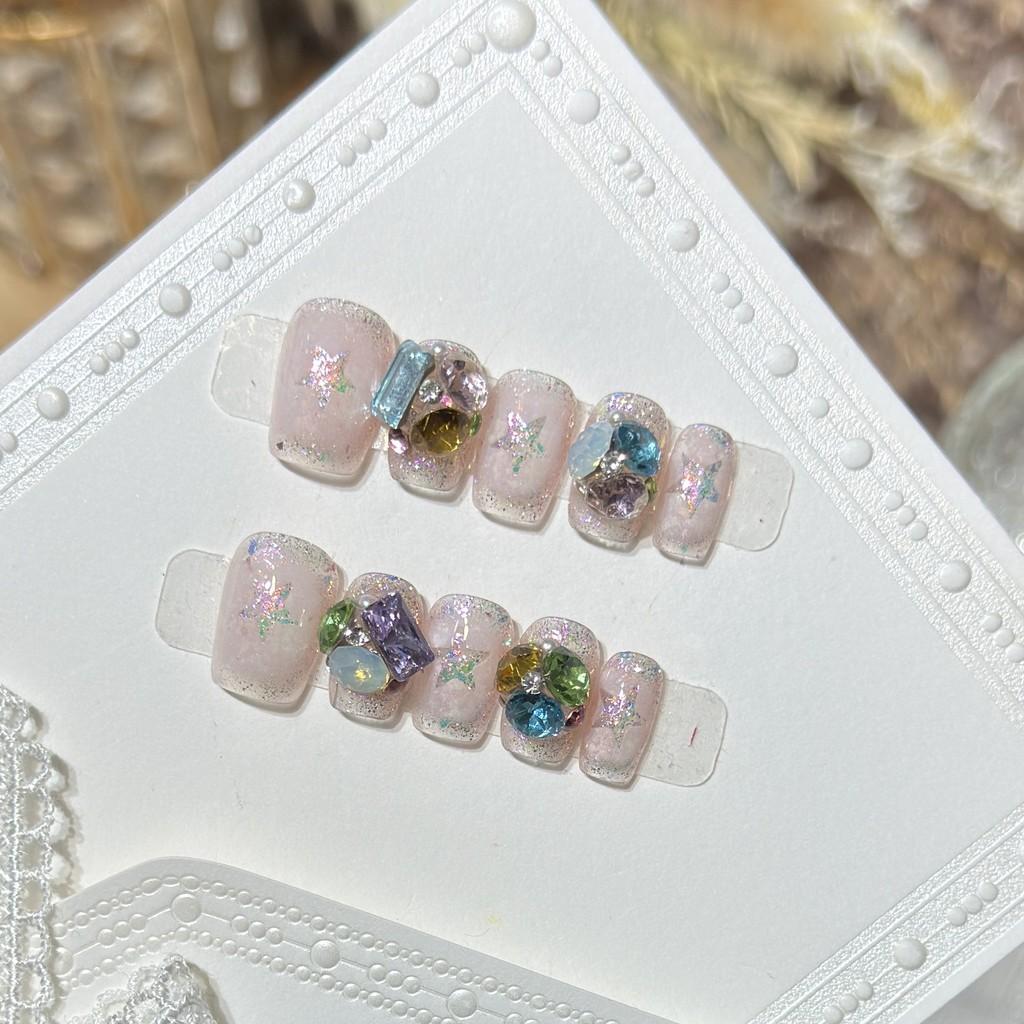 Handmade Press On Nail French Cute Sparkling Sequins 3D Colored Diamond Short Square Fake Nail Patch Artificial Nail Reusable