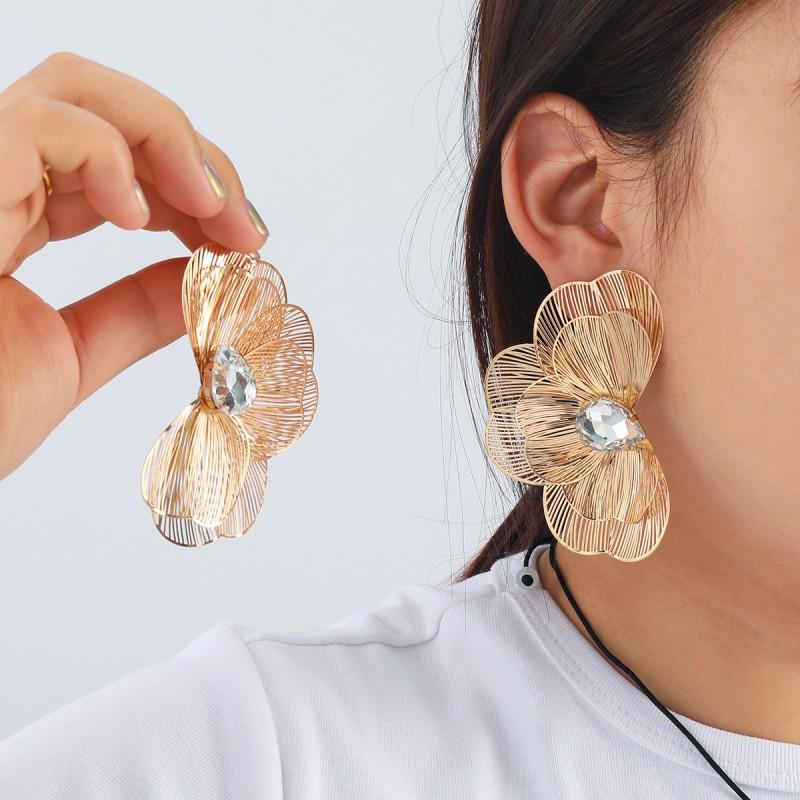 Gold Floral Stud Earrings With Rhinestone Accents Hollow Out Design Women Fashion Jewelry