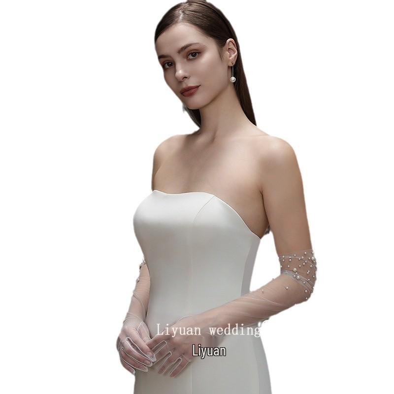 Элегантные свадебные перчатки из жемчужной сетки