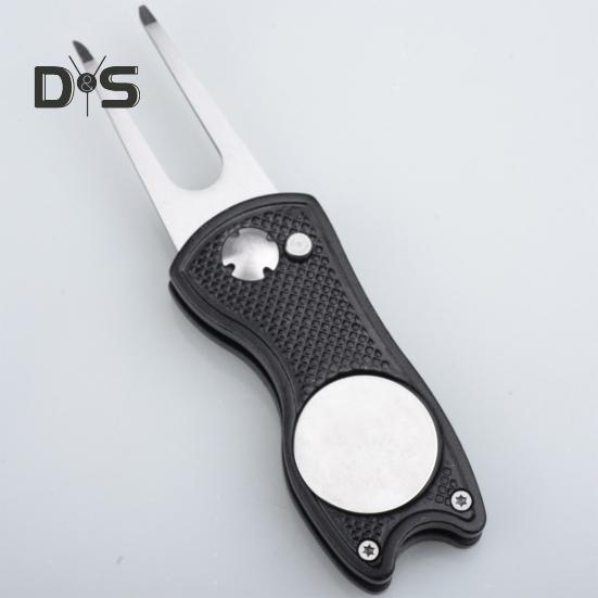 Golf Divot Tool with Pop-up Button Metal Foldable Golf Divot Repair Fork Green Tool with Magnetic Putt Alignment Ball Marker for Golfers Accessory