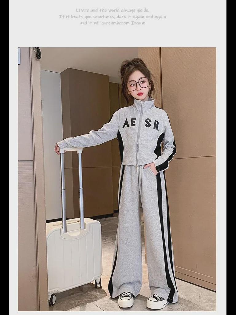 Girls' Autumn Leisure Suits: Striped Sports Pants & Stylish Sweatshirts, Two-Piece Set for Older Kids – Perfect for Spring & Fall.