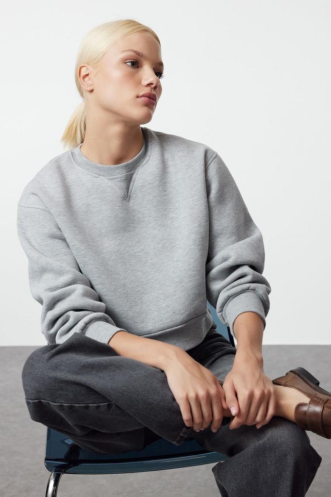 Women's Fashionable Stylish Sweatshirt Purple Thick Fleece Inside Relaxed Wide Fit Crop Basic Knitted Sweatshirt