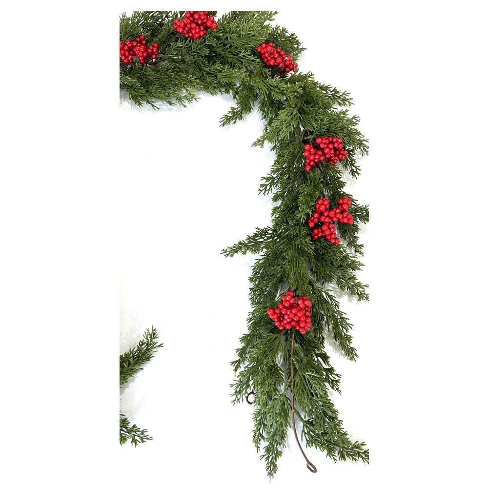Christmas Garland 6FT Artificial Cedar Pine Garland Realistic Winter Greenery with Red Berries Garland for Christmas Party Xmas Table Mantle Wall Room