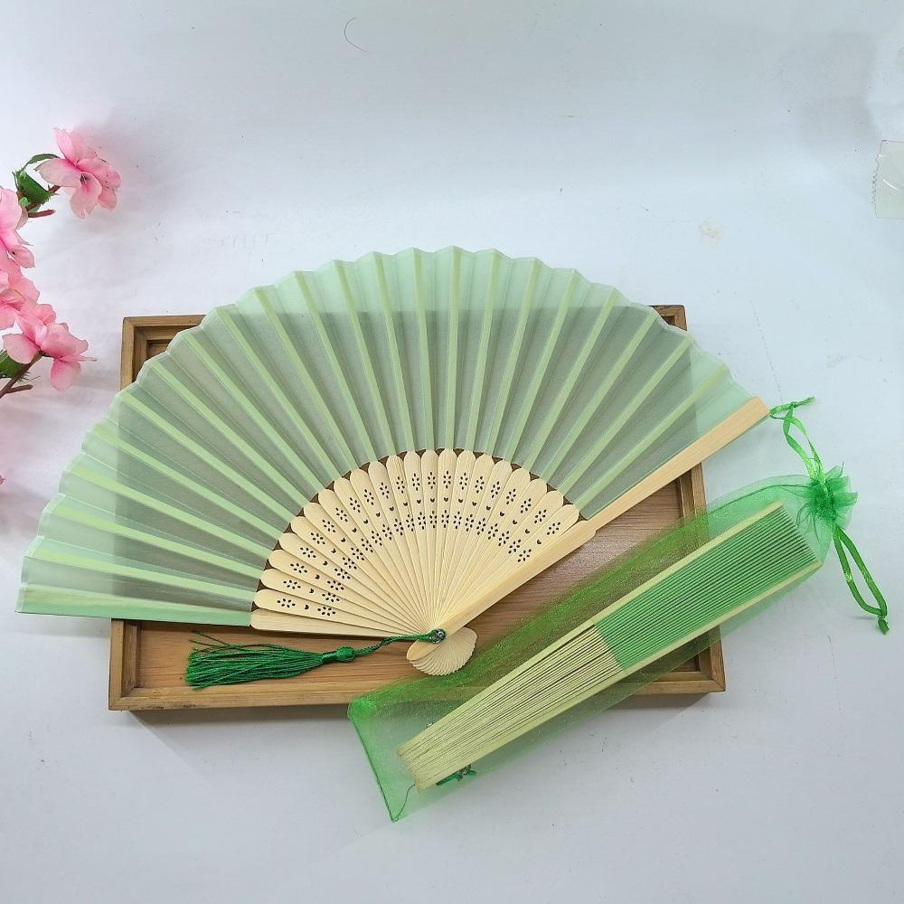 Cooling Tool Silk Hand Fan Chinese Style Hand Held Fan Fashionable Bamboo Hand Fan Wedding Favors